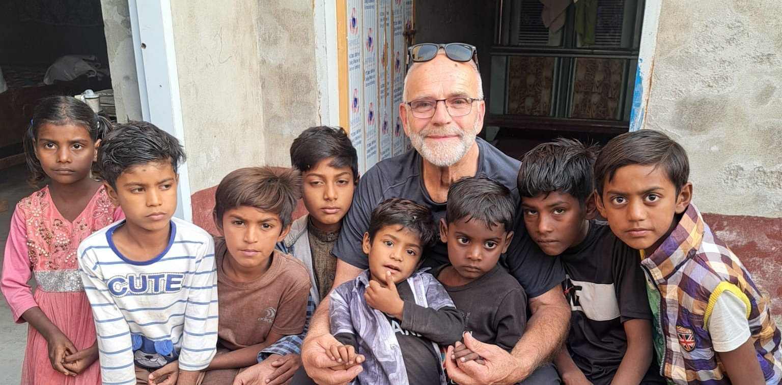 Van Roemenië tot Pakistan: het Evangelie verkondigen door woord & daad